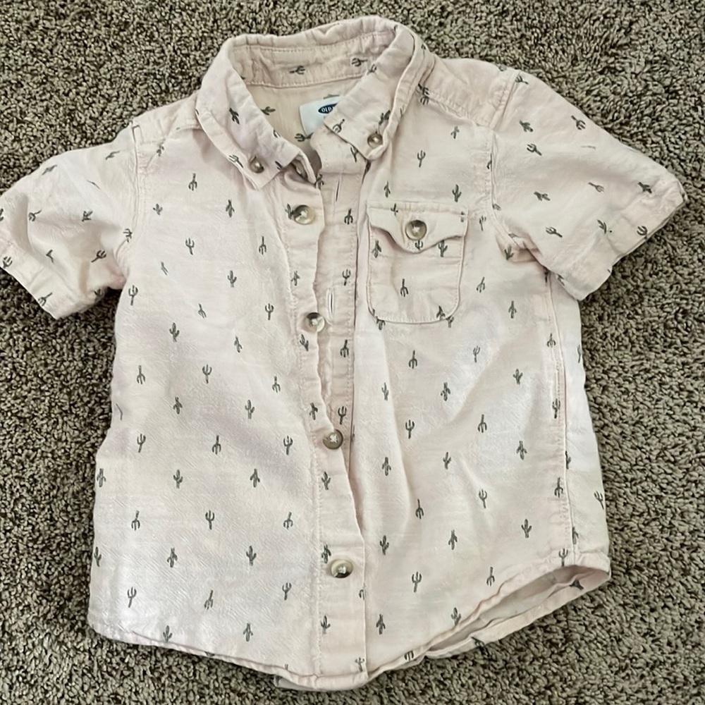 Old Navy cactus shirt